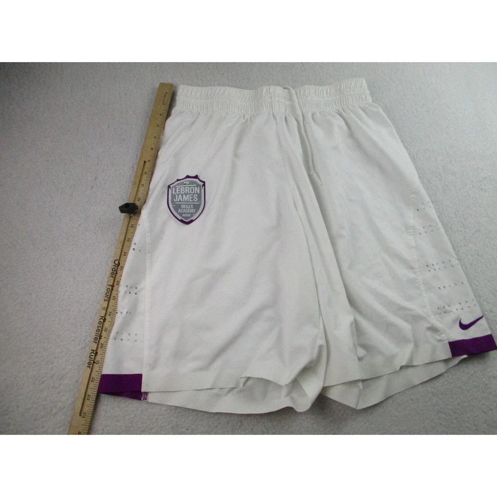 Nike Lebron James Skills Academy Shorts Mens‎ 38 White Akron OH Basketball USA